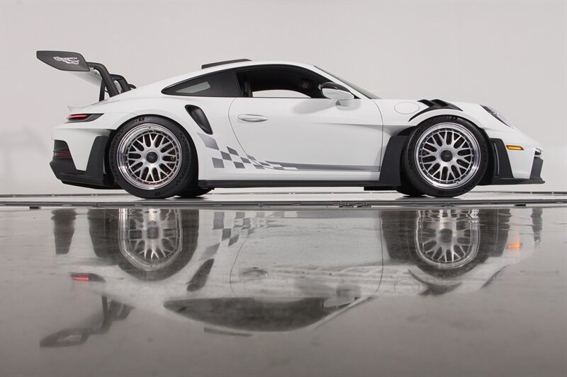 Used 2024 Porsche 911 GT3 RS RWD image 13