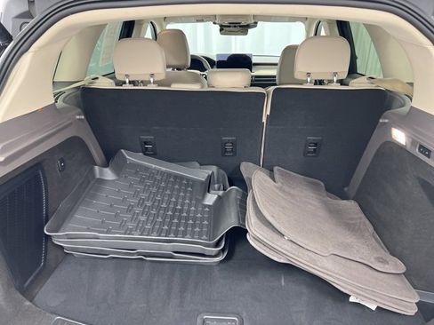 Used 2023 Lincoln Corsair AWD w/ Equipment Group 101A image 9