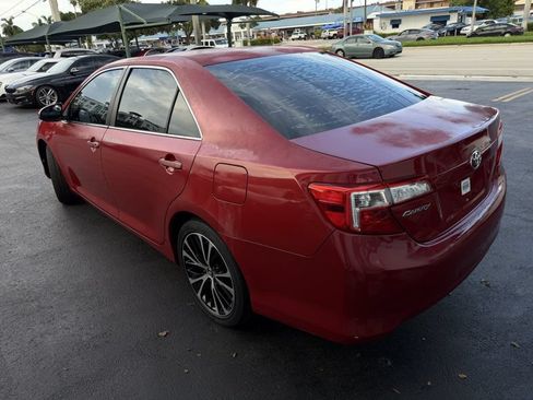 Used 2014 Toyota Camry FWD image 3