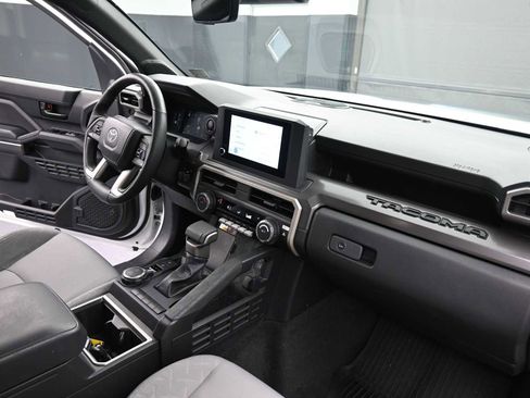 Used 2024 Toyota Tacoma SR5 image 25