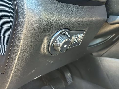 Used 2022 Jeep Compass Latitude image 24