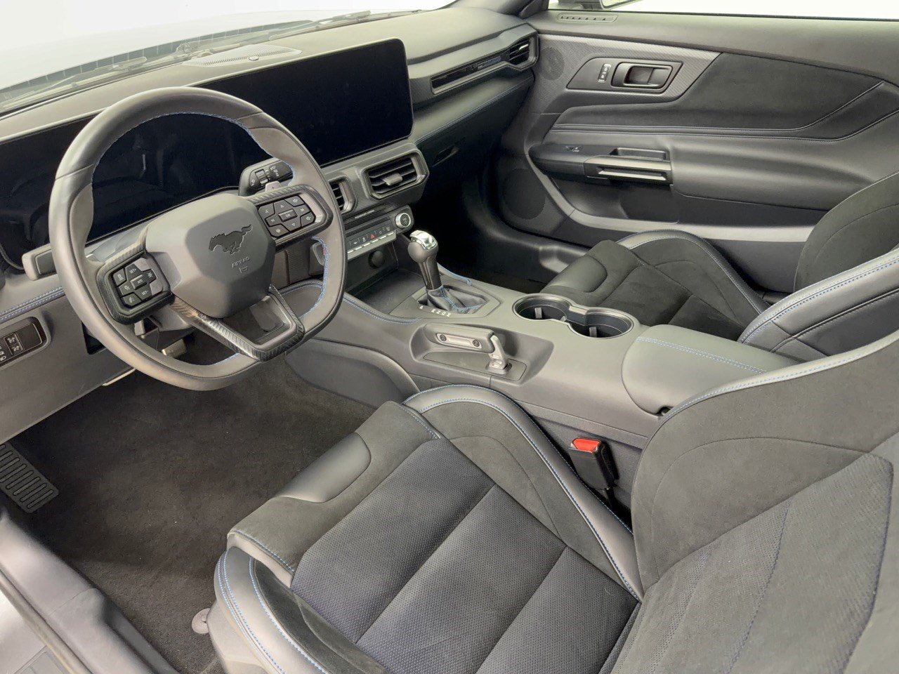 Certified 2026 Ford Mustang Dark Horse RWD image 4