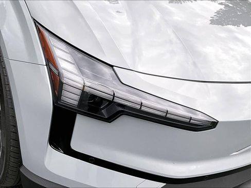 New 2026 Volvo EX30 Plus w/ Climate Package image 32