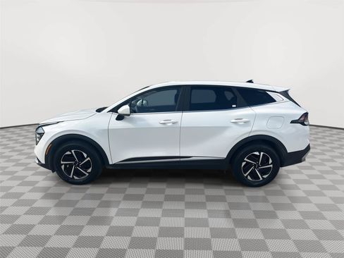 Used 2025 Kia Sportage LX FWD image 8