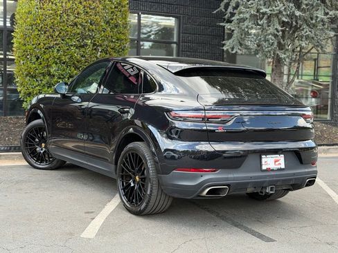 Used 2021 Porsche Cayenne Coupe image 19