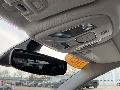 Used 2021 Jeep Compass Altitude w/ Sun and Sound Group image 15