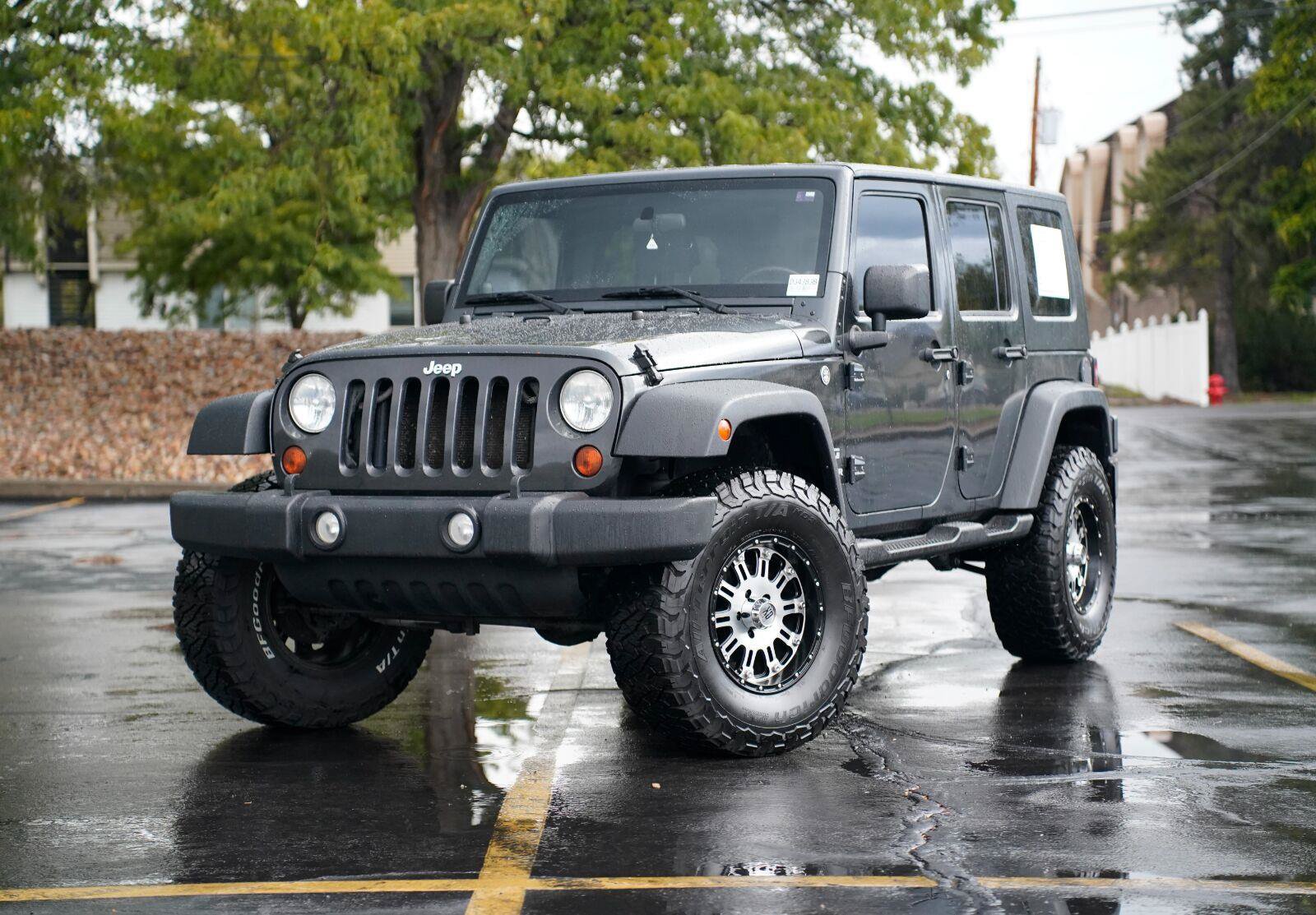Used 2010 Jeep Wrangler Unlimited Sport AWD/4WD image 1