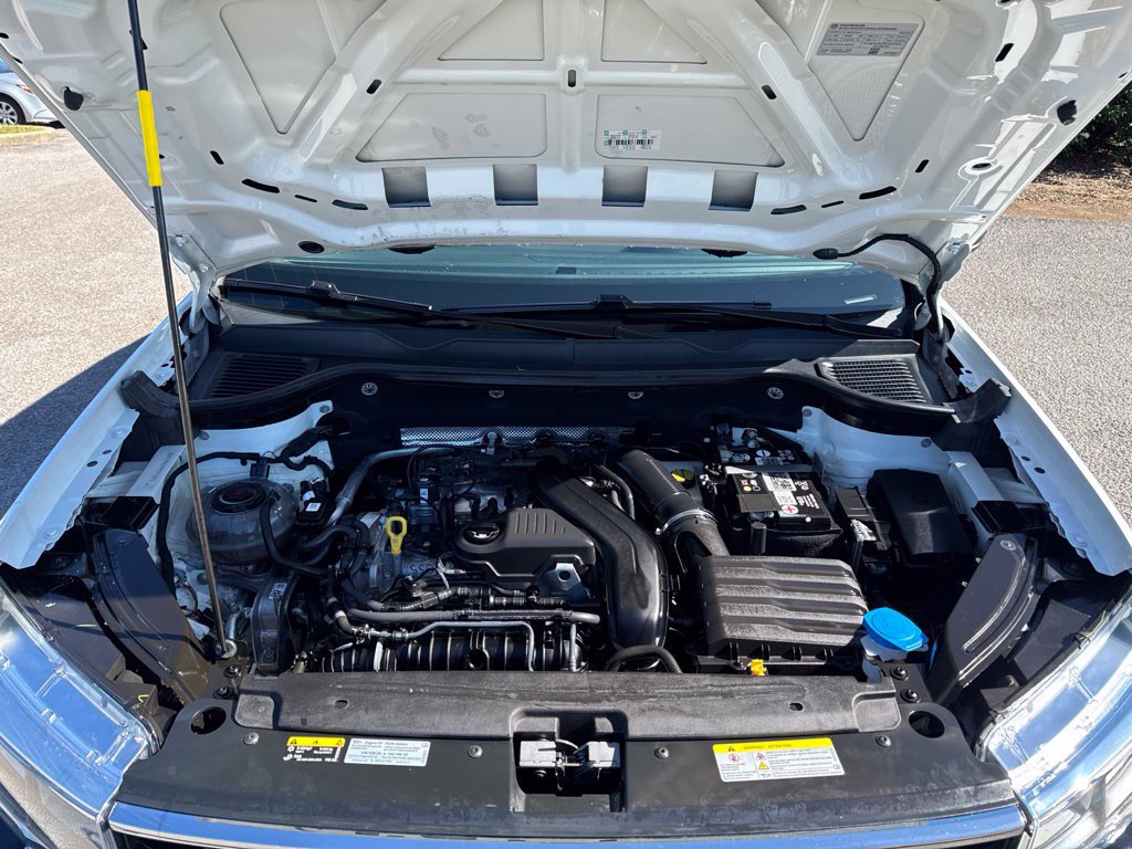 Used 2023 Volkswagen Taos S FWD image 8