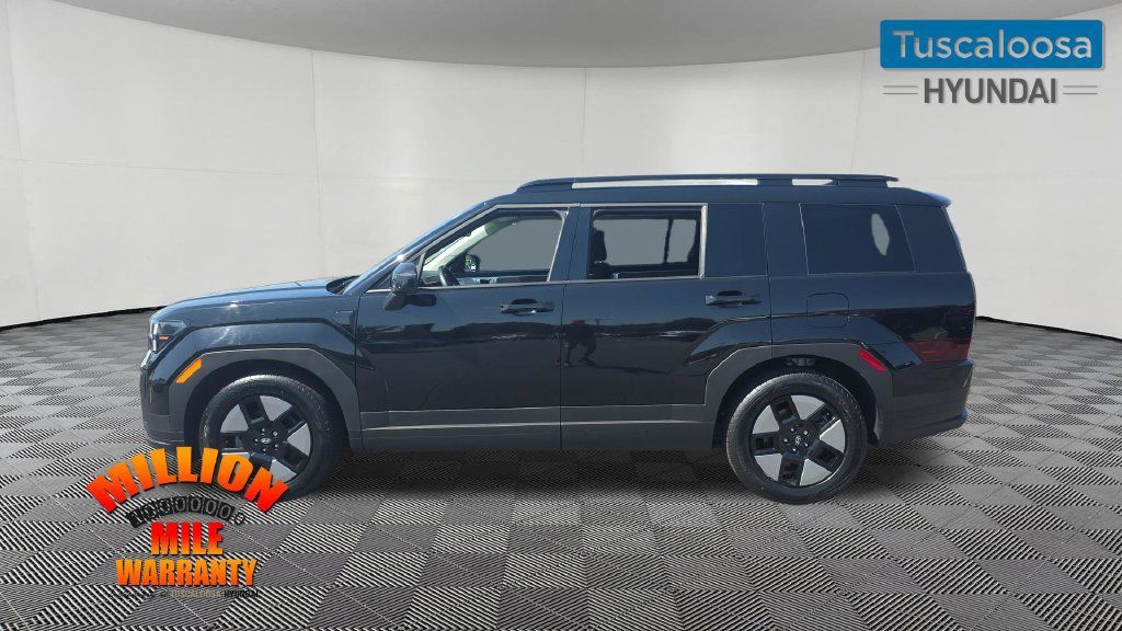 Used 2025 Hyundai Santa Fe SEL FWD image 4
