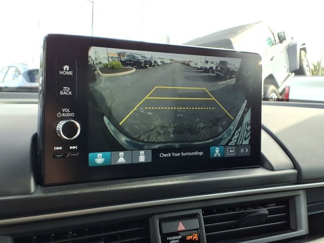 Used 2025 Honda Pilot EX-L image 13