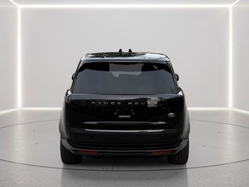 Certified 2023 Land Rover Range Rover SE image 4