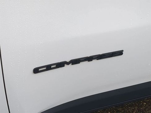 Certified 2018 Jeep Compass Latitude w/ Popular Equipment Group image 13