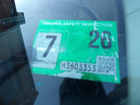 Used 2019 Land Rover Range Rover HSE image 28