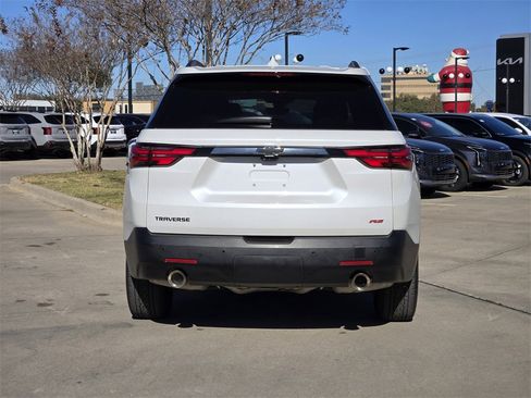 Used 2022 Chevrolet Traverse RS image 13