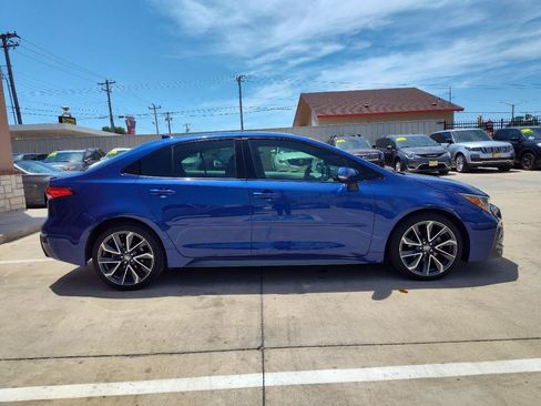 Used 2020 Toyota Corolla SE FWD image 3