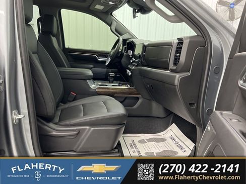 Used 2025 GMC Sierra 1500 Elevation w/ Elevation Premium Package AWD/4WD image 15