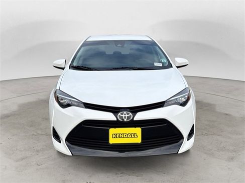 Used 2017 Toyota Corolla LE image 8