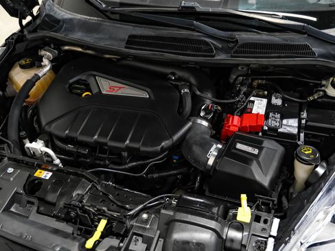 Used 2017 Ford Fiesta ST FWD image 52