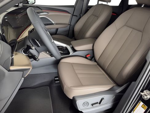 New 2025 Audi Q5 Premium image 5