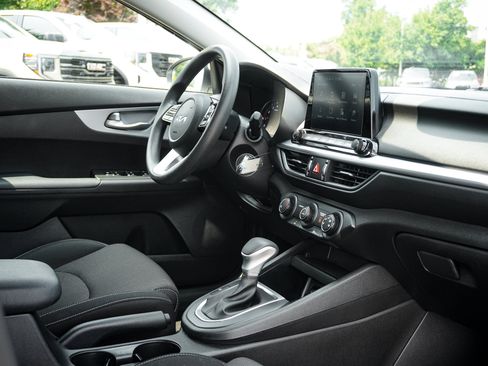 Used 2023 Kia Forte LXS FWD image 34