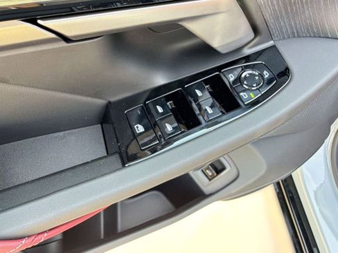 New 2026 BMW i5 eDrive40 w/ M Sport Package RWD image 20