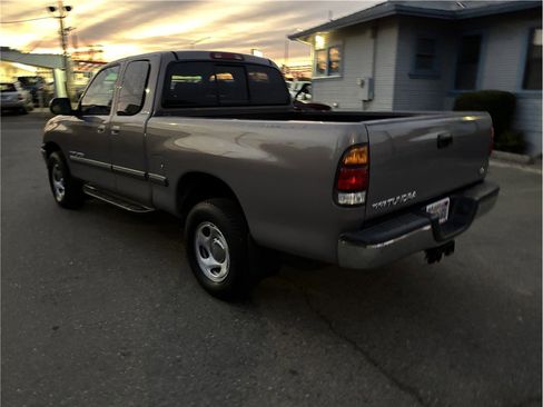 Used 2000 Toyota Tundra SR5 image 6