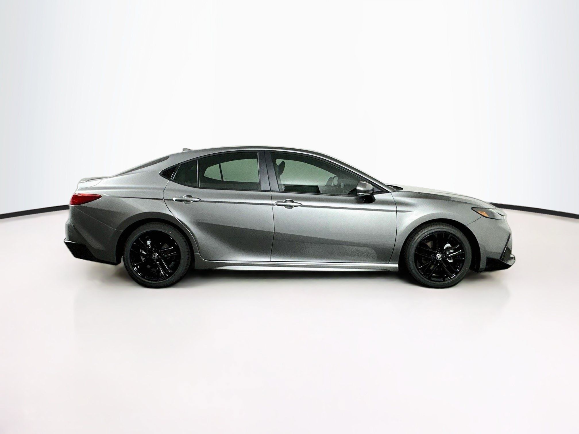 Used 2026 Toyota Camry SE FWD image 10
