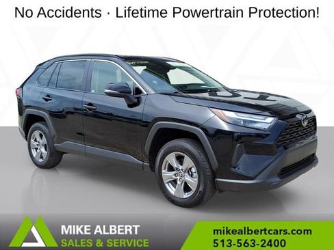 Used 2025 Toyota RAV4 XLE FWD image 1