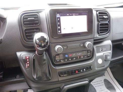 Used 2023 RAM ProMaster 2500 FWD image 13