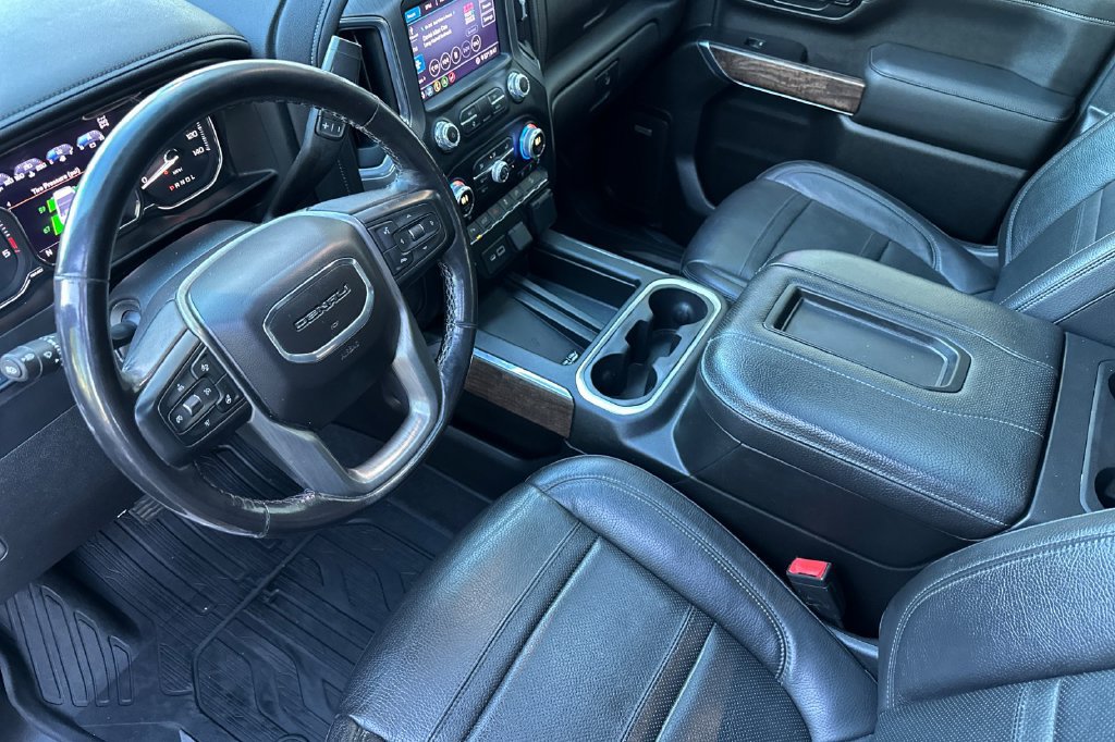 Used 2020 GMC Sierra 2500 Denali w/ Denali Ultimate Package AWD/4WD image 4