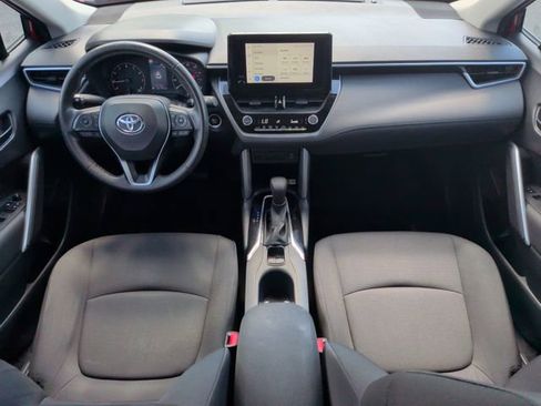 Used 2023 Toyota Corolla Cross LE FWD image 31