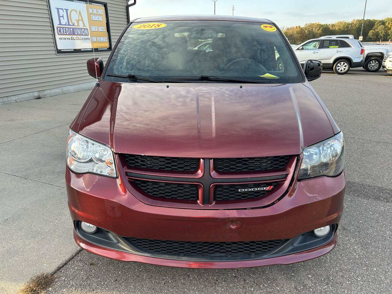 Used 2018 Dodge Grand Caravan GT FWD image 2