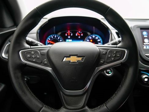 Used 2023 Chevrolet Equinox LT image 31