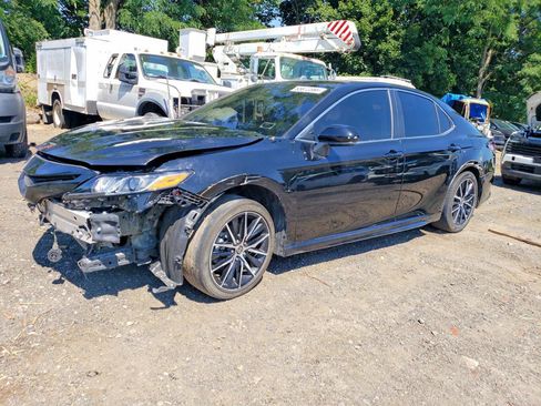 Used 2023 Toyota Camry SE w/ Audio Upgrade Package FWD image 3