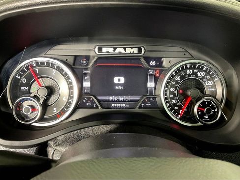 Used 2022 RAM 1500 Laramie image 30