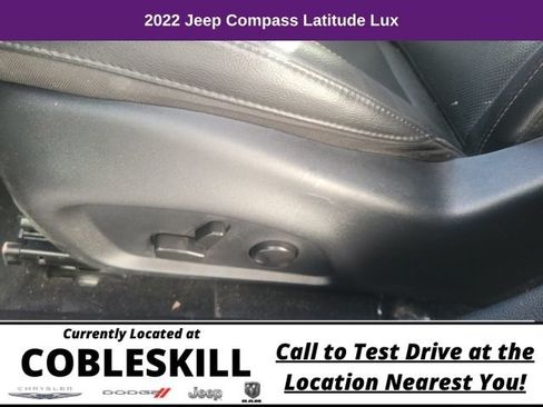Used 2022 Jeep Compass Latitude AWD/4WD image 11