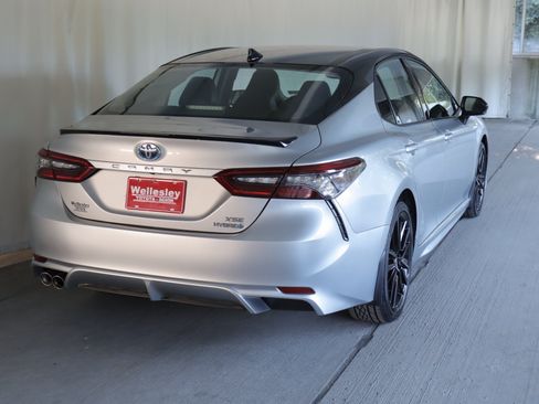 Used 2021 Toyota Camry XSE w/ Cold Weather Package FWD image 6