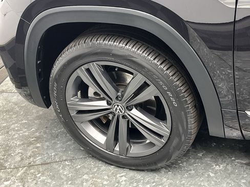 Used 2021 Volkswagen Atlas SE w/ Panoramic Sunroof Package image 35