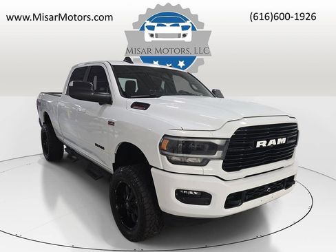 Used 2021 RAM 2500 Big Horn w/ Level 2 Equipment Group AWD/4WD image 1