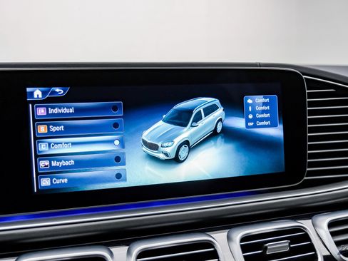 Used 2024 Mercedes-Benz Maybach GLS 600 4MATIC image 60