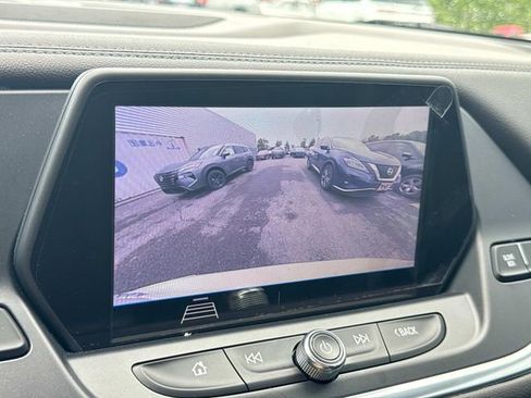 Used 2020 Chevrolet Blazer LT FWD image 36