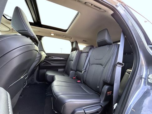 Used 2025 INFINITI QX60 Pure w/ Cargo Package image 20