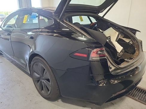 Used 2023 Tesla Model S Standard Range AWD/4WD image 3