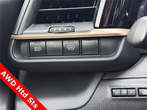 Used 2023 Toyota Crown XLE image 30