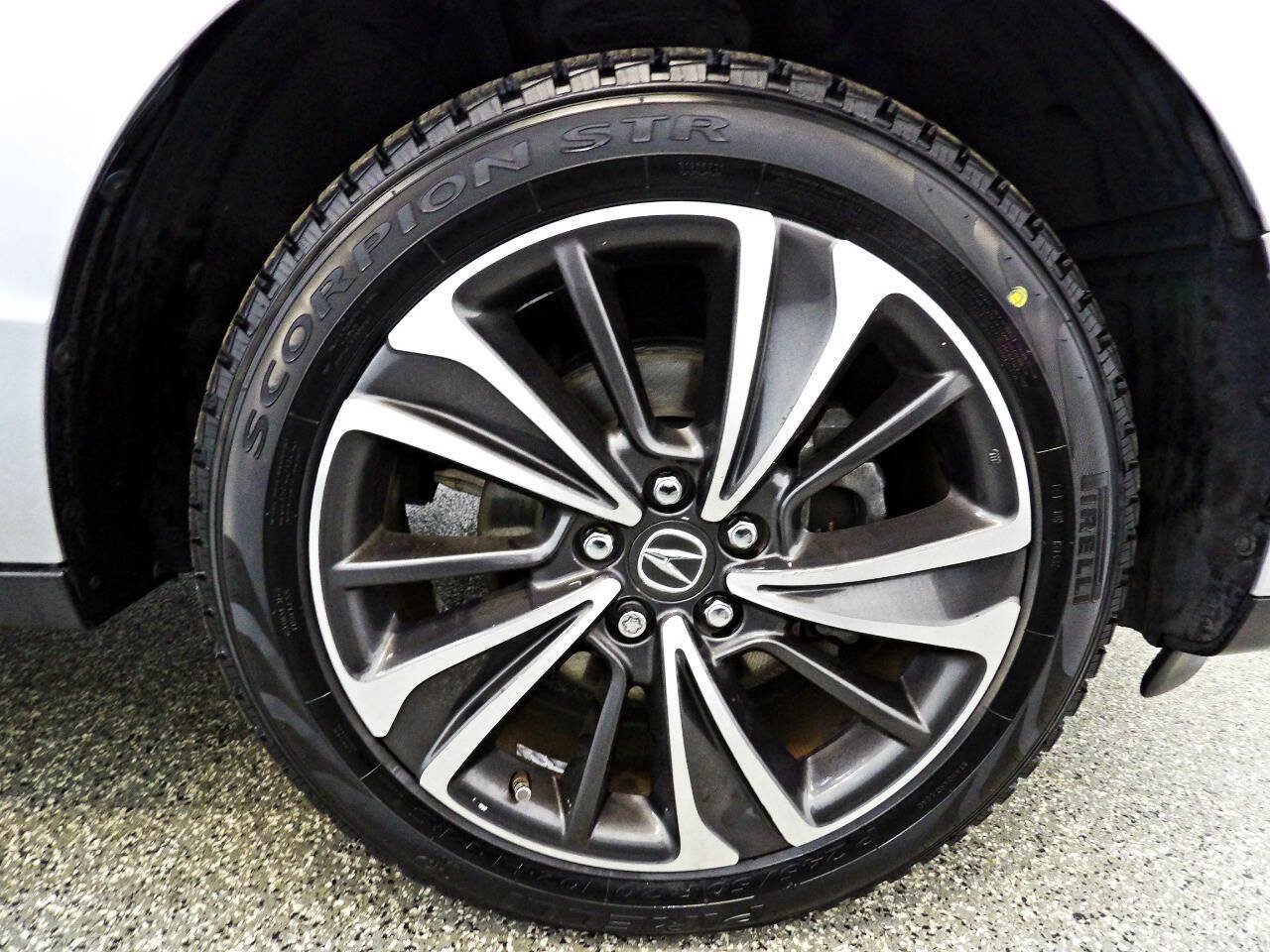 Used 2020 Acura MDX w/ Technology Package FWD image 24