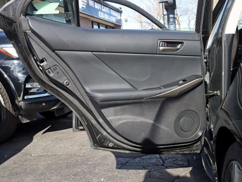 Used 2020 Lexus IS 300 AWD w/ Premium Package image 33