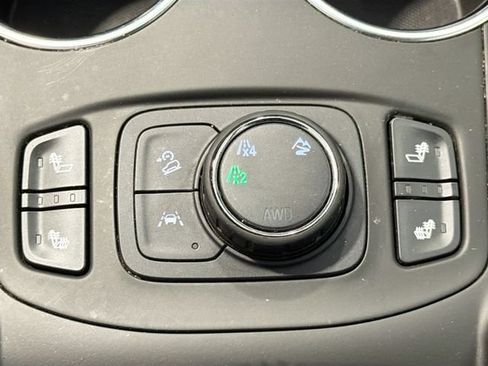 Used 2022 GMC Terrain SLT AWD/4WD image 18