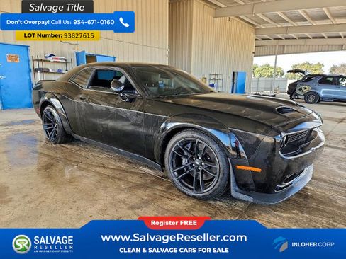 Used 2019 Dodge Challenger SRT Hellcat Redeye image 5