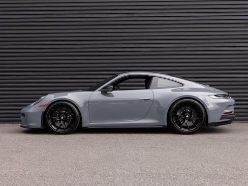 Certified 2024 Porsche 911 GT3 RWD image 2