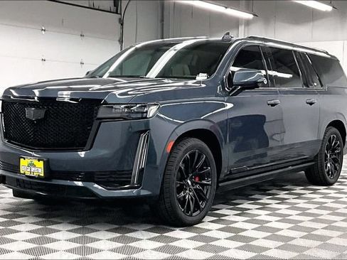 Used 2021 Cadillac Escalade ESV Sport Platinum w/ LPO, ONYX Package AWD/4WD image 13